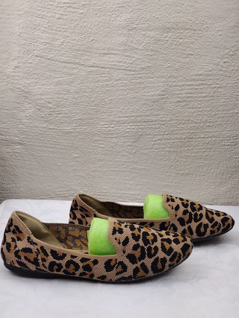 Steve Madden Tan Classic Leopard Print Fabric Upper Almond Toe Slip On Flat Shoe - Picture 4 of 16